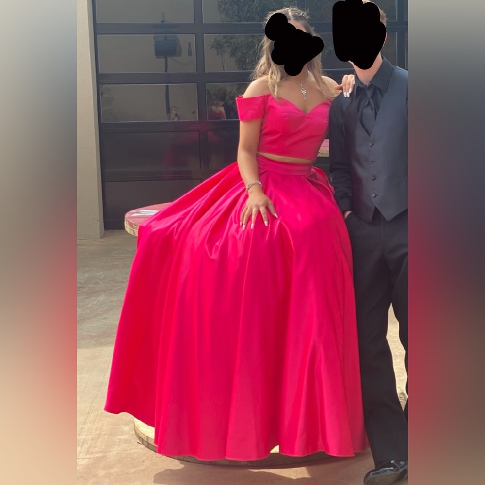 Brand- Cinderella -Hot pink 2 piece -size 4 - worn once- very good condition